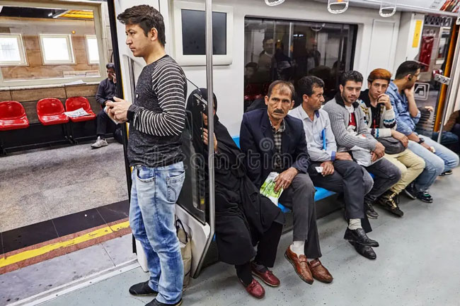 İsrailin Müdafiə Qüvvələri İranda yaşayan əhaliyə təhlükəsizlik məqsədilə qatarla səyahətdən çəkinməyə dair xəbərdarlıq edir