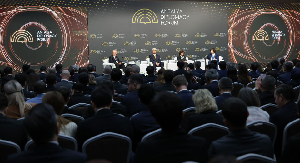 İrakli Kobaxidze: “Gürcüstan 23 əsrlik tarixə malikdir, diplomatiya bizim genetik kodumuzdadır, suverenliyimizin, müstəqilliyimizin və milli maraqlarımızın qorunması işində əsas alət həmişə diplomatiya olub”