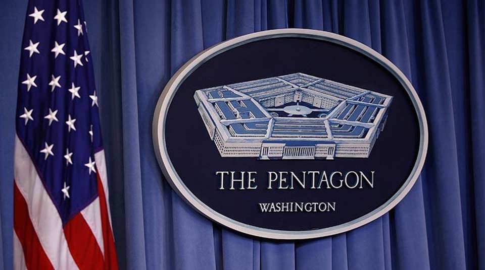 Pentaqonda amerikalı hərbçilərin İran neftini daşıdığına görə sanksiyalar altında olan gəmini saxladığını bəyan edirlər