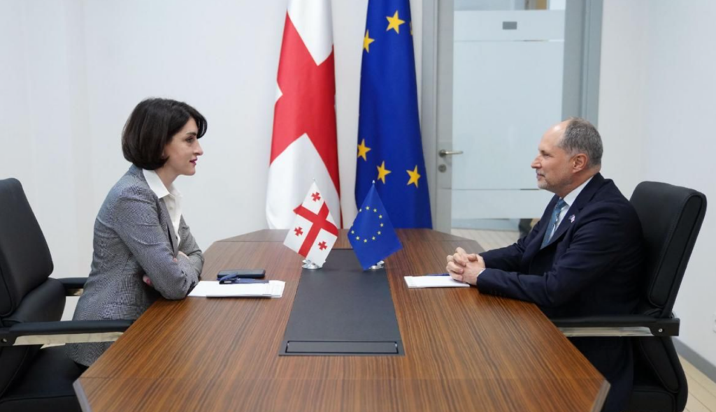 Արտաքին գործերի նախարարություն - Մակա Բոճորիշվիլին Պավել Հերչինսկու հետ հանդիպման ժամանակ ընդգծել է, որ Բրյուսելի ներկայիս քաղաքականությունը խաթարում է վստահությունը և վնասում Վրաստան-Եվրամիություն գործընկերությանը։