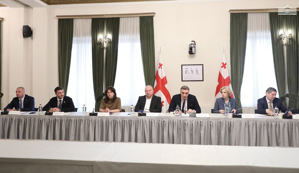 Временная парламентская комиссия, изучавшая структуру ценообразования на продукты питания, медикаменты и топливо, на своем заключительном заседании приняла заключение
