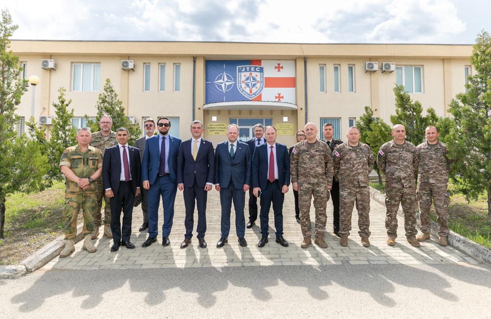 NATO-nun baş katibinin xüsusi nümayəndəsi NATO-Gürcüstan Birgə Təlim və Qiymətləndirmə Mərkəzində olub