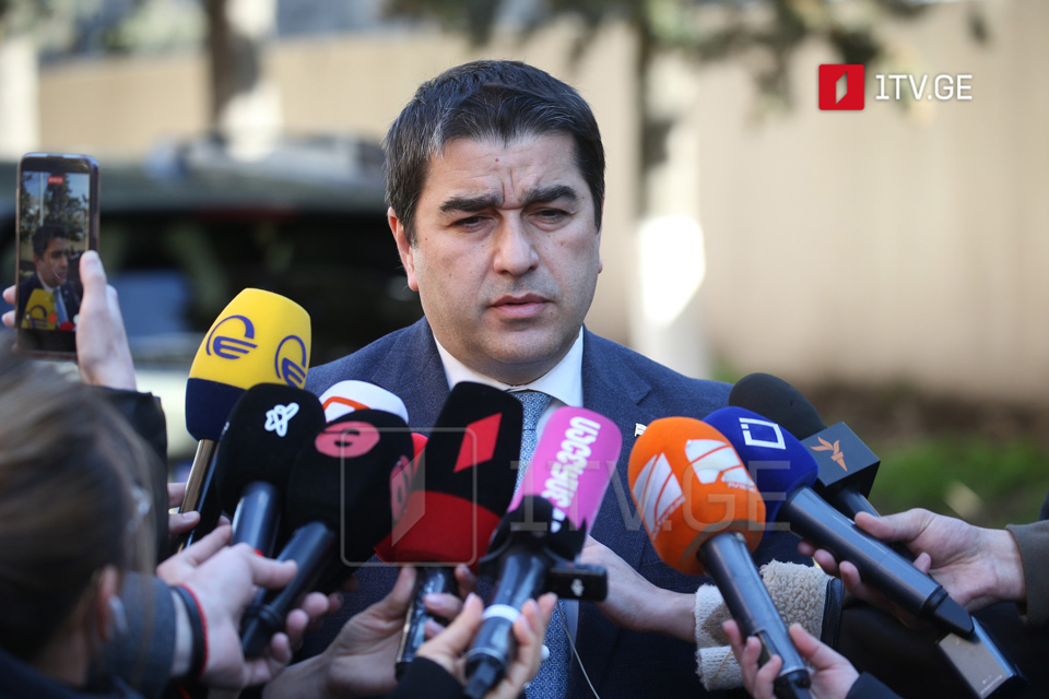 Շալվա Պապուաշվիլի. Փորձ է արվում պառակտել հասարակությունը։ Նման պահերը լավ ցուցիչ են՝ պարզելու համար, թե ով է թշնամաբար տրամադրված վրացական հասարակության նկատմամբ և ով է փորձում եկեղեցուն ու հասարակությանը միմյանց դեմ հանել