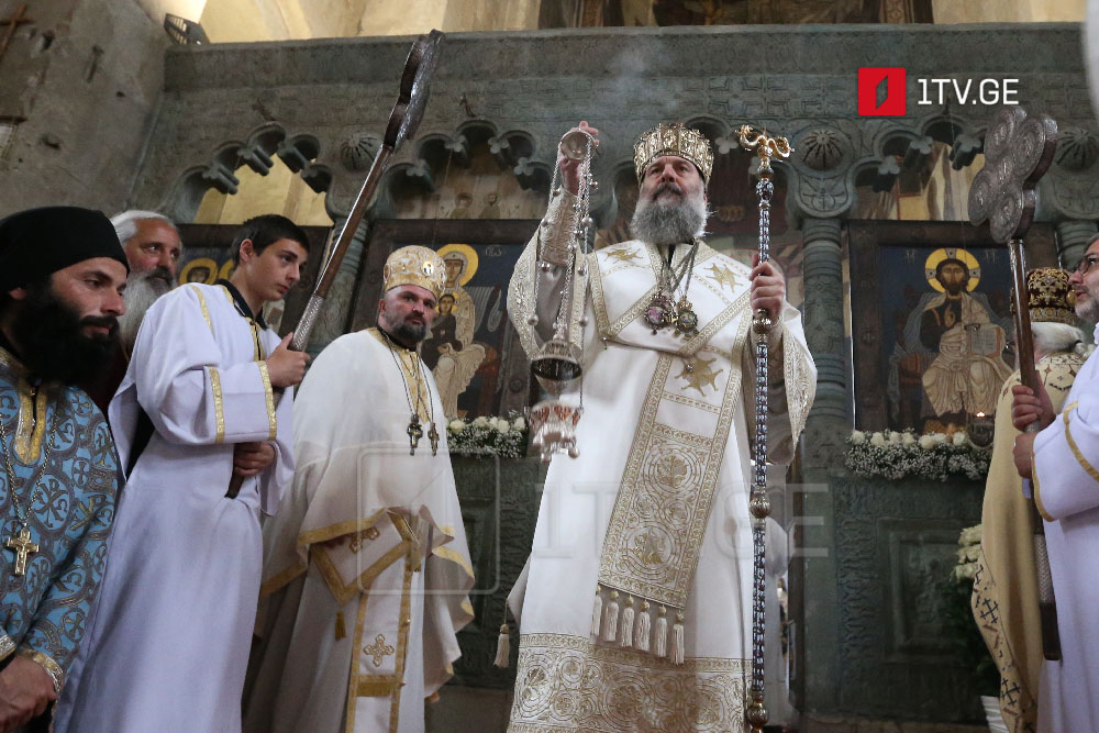 Patriarch Shio III: For centuries, our country has struggled, fought, been torn apart, but still unites; falls but gets back on its feet