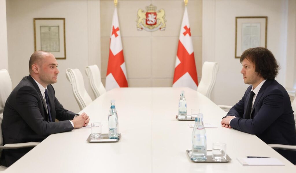 PM meets newly-appointed director of Legal Aid Service