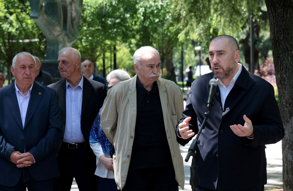 May 13 Square opens in Tbilisi on occasion of 45th anniversary of Dinamo Tbilisi's securing Winners' Cup