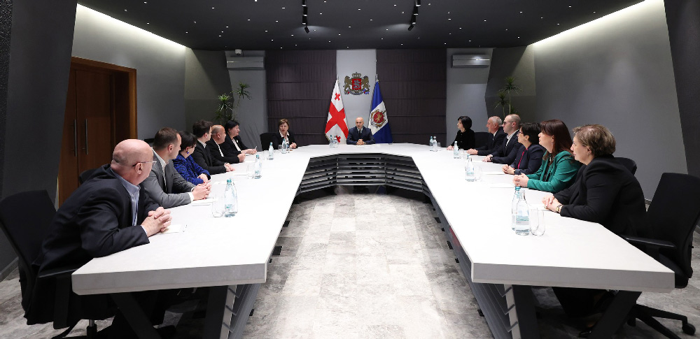 Interior Minister holds strategic meetings with structural units' heads