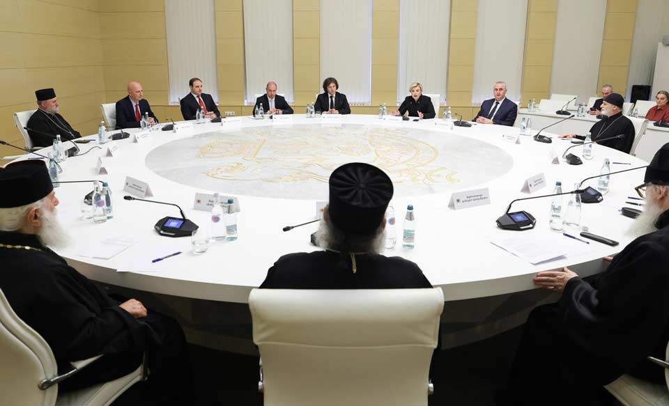 Joint Commission of Government and Patriarchate gathers for 1700th Anniversary of Christianity