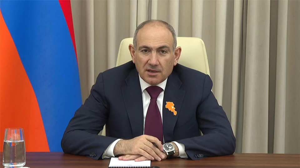 Նիկոլ Փաշինյանն ասում է, որ Հայաստանի տրանսպորտային սահմանափակումները ազդում են երկրում որոշ ապրանքների բարձր գների վրա