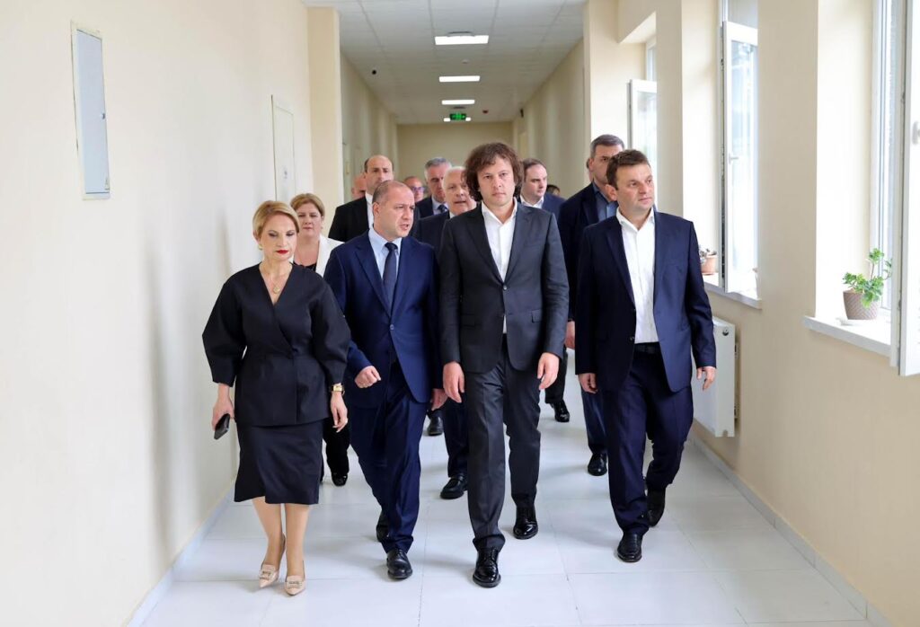 Prime Minister visits Fully-Reconstructed Public School #2 Named After Zhiuli Shartava in Senaki