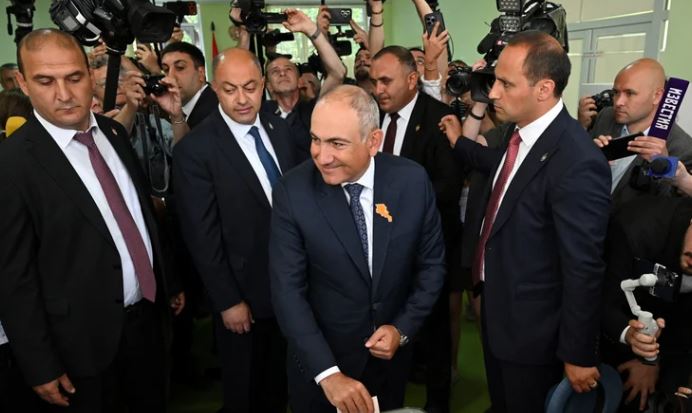 Шәамахьтәыла Алхратә комиссиа хада ирҿыцу адыррақәа рыла, Никол Ҧашиниан ипартиа  49,54% абыжьқәа аиуит