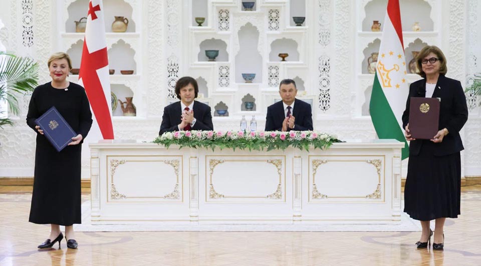 Georgian, Tajik ministers of culture sign Memorandum of Cooperation