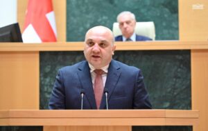 Парламент в первом чтении принял изменения в закон «О правовом положении иностранцев и лиц без гражданства»