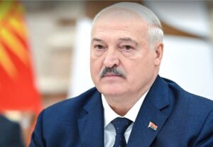 Ալեքսանդր Լուկաշենկո․ Զելենսկու ներկայացուցիչներին ուղիղ ասացի՝ տղանե՛ր, փոխանցեք ձեր նախագահին, եթե նա կարծում է, որ կարող է փորձել մեզ ներքաշել պատերազմի մեջ, ապա պատերազմի բնույթը կփոխվի ակնթարթորեն