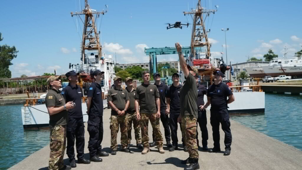 Sərhəd polisinin əməkdaşları dron operatoru hazırlığı kursunu keçiblər