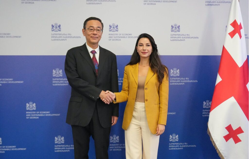 Economy Minister holds farewell meeting with Chinese Ambassador