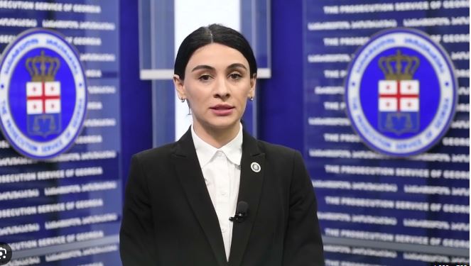 Prokuror Ani Xubejaşvili: Hakim izah etdi ki, Elisaşvili heç bir mərhələdə öz davranışına görə peşman olmayıb, buna görə də ona minimum cəzanın təyin edilməsinə layiq görülməyib