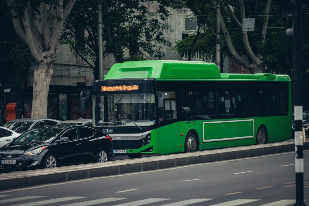 N344 nömrəli avtobus marşrutunun hərəkət sxemi “Vağzal meydanı”na qədər uzadılıb və xəttə altı ədəd 12 metrlik avtobus əlavə edilib
