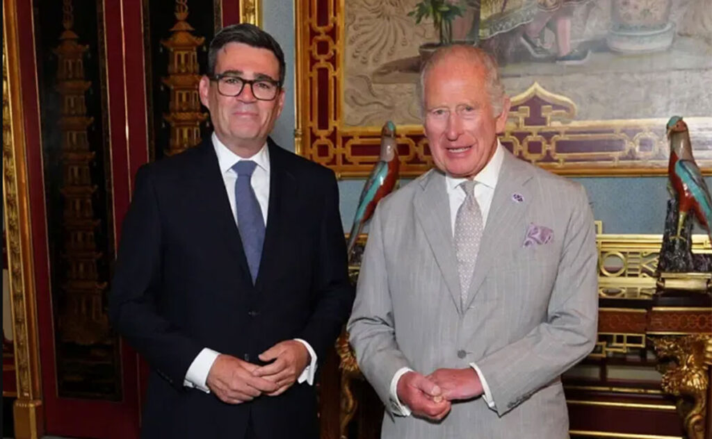 Kir Starmer Britaniyanın Baş naziri postunu bu gün rəsmi olaraq tərk etdi, Endi Barnem Britaniyanın yeni baş naziri oldu
