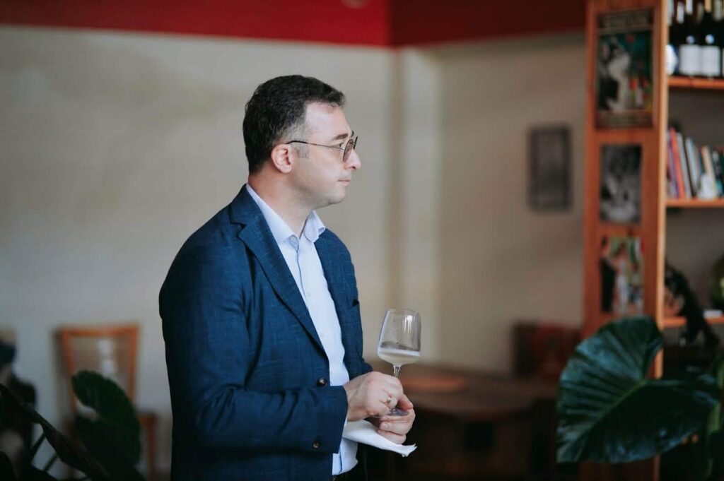 Դավիթ Սոնղուլաշվիլի. վրացի քաղաքական գործիչ է, Վրաստանի խորհրդարանի պատգամավոր