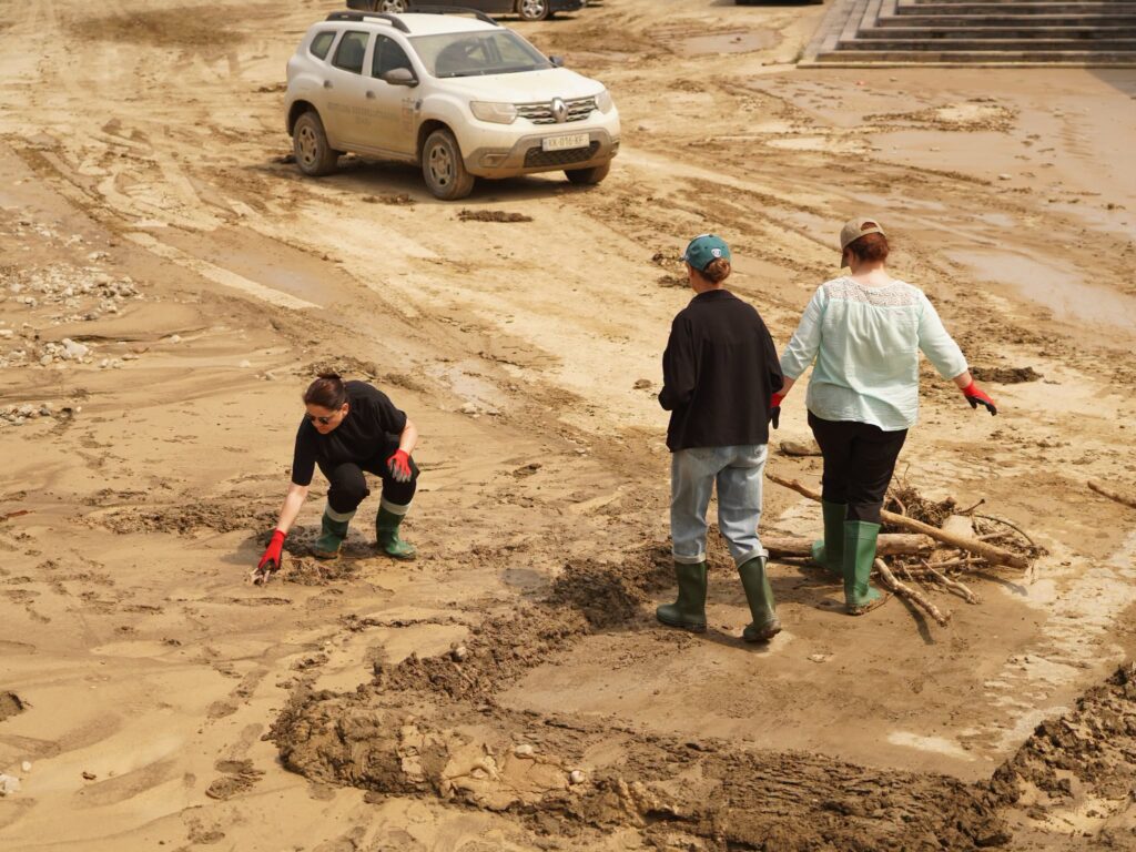Replacement number plates offered free of charge following Telavi flash flood damage