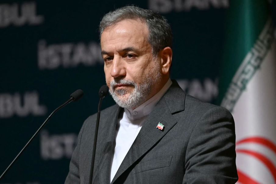 Abbas Əraqçi: Abbas Əraqçi bildirib ki, Andriy Sıbiha onu əmin edib ki, İran gəmisinə hücum qəsdən törədilməyib və Ukrayna gərginliyin eskalasiyasında maraqlı deyil. Onun sözlərinə görə, İran da eskalasiyaya can atmır, lakin dəyən zərər mütləq ödənilməlidir