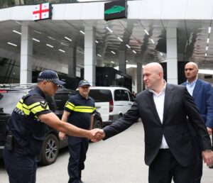Minister of Internal Affairs visits ministry’s units in Kazbegi, Gudauri