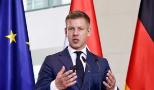 Պետեր Մադյարը հայտարարում է, որ, հնարավոր է, Հունգարիայի միակ «Պակշ» ատոմային էլեկտրակայանի բոլոր ռեակտորների աշխատանքը օգոստոսի 4-ին կամ 5-ին ամբողջությամբ դադարեցվի