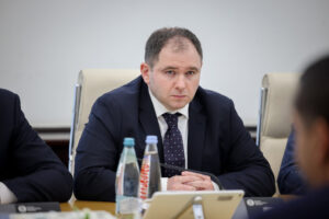 Նիկոլ Սամխարաձե. «Ազգային շարժումն» արդեն վաղուց սպառել է իր ռեսուրսը, մենք հետևում ենք մի ներկայացման, որպեսզի ինչ-որ կերպ մի փոքր բարձրացնեն ընկած վարկանիշը և լինեն ընդդիմության առաջատար կուսակցությունը