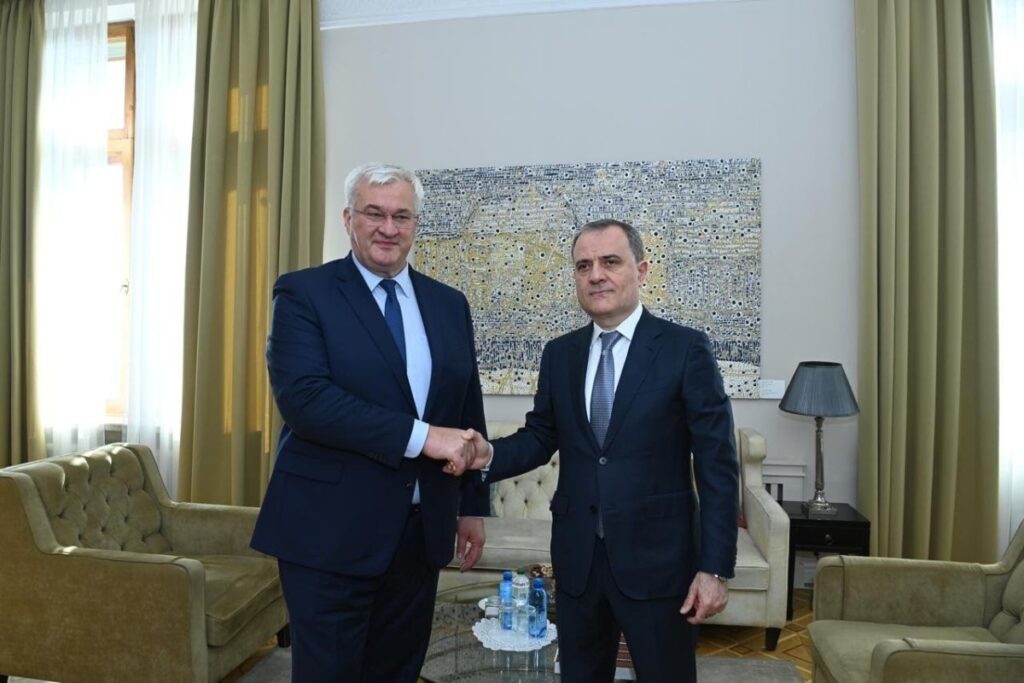 Ջեյհուն Բայրամովը հայտարարում է, որ Անդրեյ Սիբիգայի հետ քննարկել են Ադրբեջանի և Ուկրաինայի ռազմավարական գործընկերության հարցը