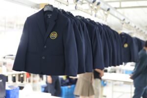 Школьная форма для учеников первого класса будет продаваться с 1 по 14 сентября
