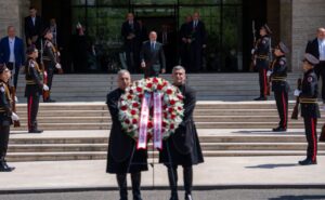 Minister of Internal Affairs, alongside deputies, family members of police officers killed in 2008 war, laid wreath at memorial located in Ministry’s courtyard