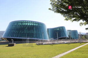 Ոստիկանությունը Թբիլիսիում ձերբակալել է երեք անձի՝ խմբակային բռնության մեղադրանքով