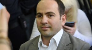 Դատարանը Հայաստանի նախկին նախագահ Ռոբերտ Քոչարյանի որդուն՝ Սեդրակ Քոչարյանին, որպես խափանման միջոց սահմանել է երկամսյա նախնական կալանք