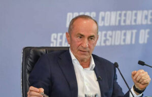 Ռոբերտ Քոչարյան. Փաշինյանը ոչ միայն հրաժարվում է հայկական հողերից, այլև խախտում է ազգի կոլեկտիվ կամքն ու հոգևոր արժեքները, դրան պետք է վերջ տալ, կամ բոլորը պետք է սկսեն թուրքերեն սովորել