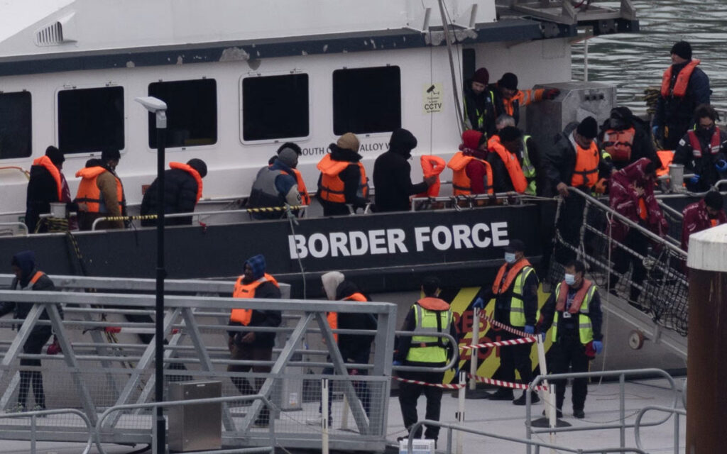 Medianın məlumatına görə, sentyabrın 7-də, gecə saatlarında Lamanş boğazını keçərək Böyük Britaniyaya 625 miqrant gəlib