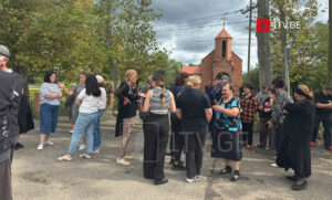 Chaladidi residents stage protest over total water outage following months of erratic supply