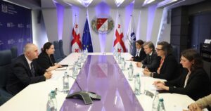 Министр финансов встретился с управляющим директором Европейского банка реконструкции и развития (ЕБРР)