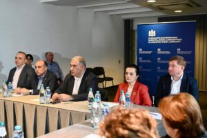 Միխեիլ Սարջվելաձեն առաջնային առողջապահության բարեփոխման վերաբերյալ հանդիպում է անցկացրել կլինիկաների ներկայացուցիչների հետ