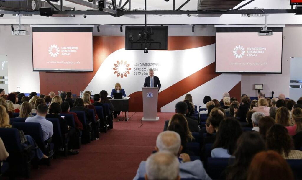 Notariusların ümumi yığıncağı İdarə Heyətinin sədrini və üzvlərini seçib