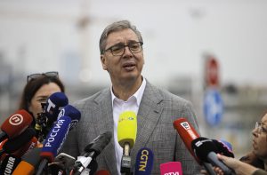 Согласно данным экзит-поллов, партия «Студенческий список» лидирует на выборах в сербский парламент с 52% голосов, в то время как партия Александра Вучича набрала 39,3%