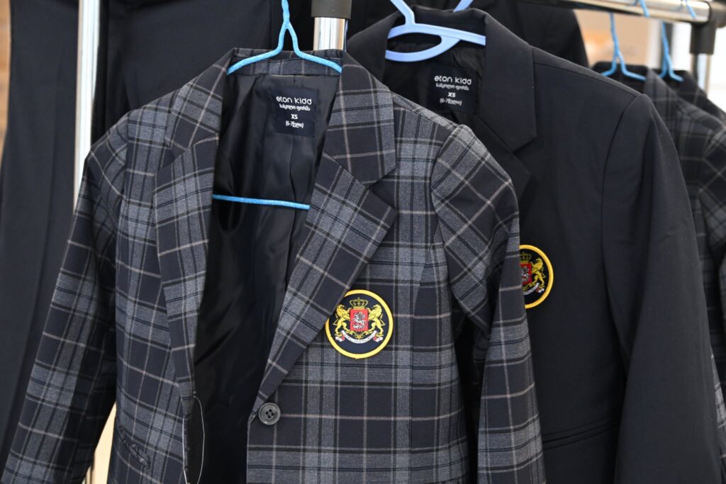 School uniforms for primary-level pupils to be available from November 2