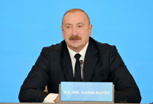 Իլհամ Ալիև. Պատերազմ սկսելը հեշտ է, ավարտելը՝ շատ դժվար, ինչպես նաև հաղթելը։ Կարծում եմ՝ նրանք, ովքեր ներկայումս ներգրավված են պատերազմներում, պետք է ուսումնասիրեն Ադրբեջանի փորձը