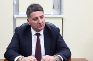 Ներքին գործերի նախարարի առաջին տեղակալը ներկայացրել է Շիդա Քարթլիի ոստիկանության դեպարտամենտի նոր տնօրենին